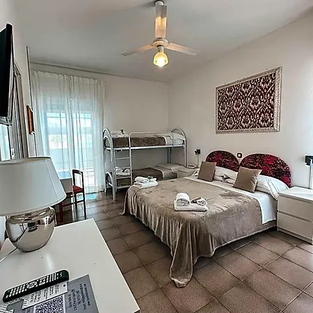 Maremola Hotel