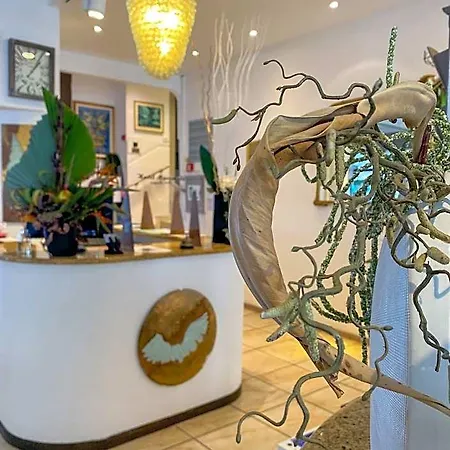 Hotel Maremola 2*