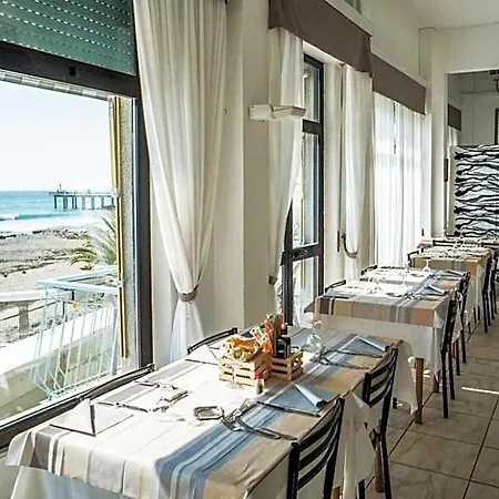 Maremola Hotel 2*
