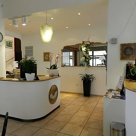 Maremola Hotel 2*